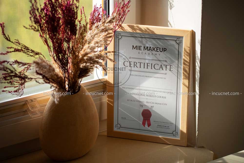 mau-bang-khen-trang-dep-don-gian