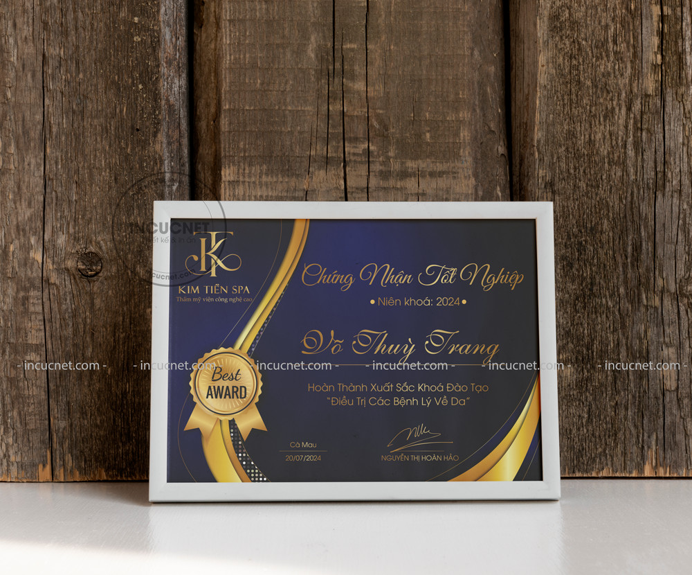 mau-ngang-xanh-den-sang-trong-tinh-te