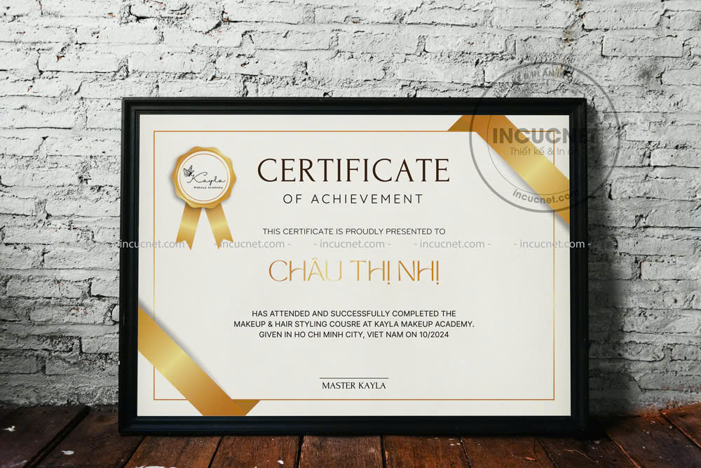 Mẫu bằng khen đóng khung kính đẹp